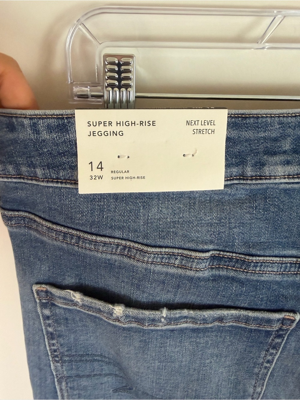 NWT American Eagle Super High-Rise Next Level Stretch Distressed Jeggings Size 1 - Picture 9 of 9